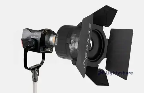 Location Aputure LS 1200D Pro – kit Fresnel - Lightyshare