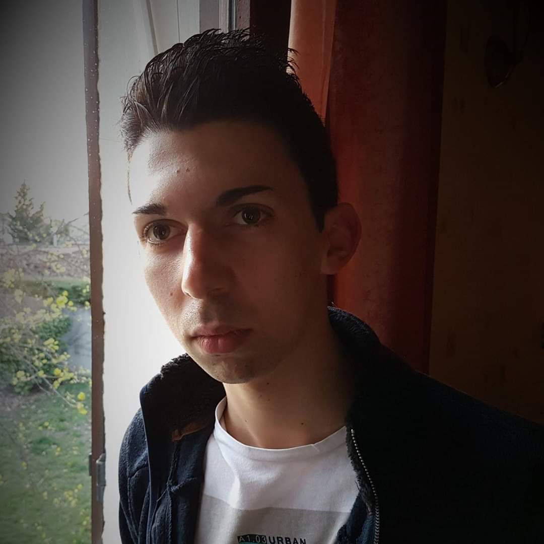 Lucas D.
