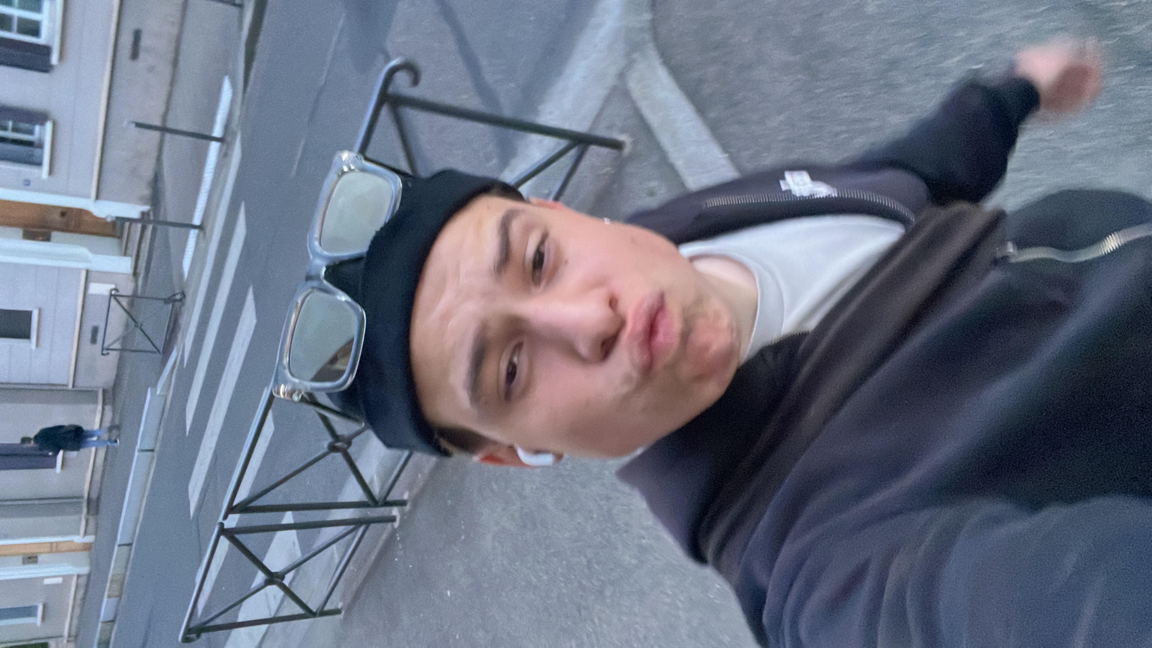 Axel G.