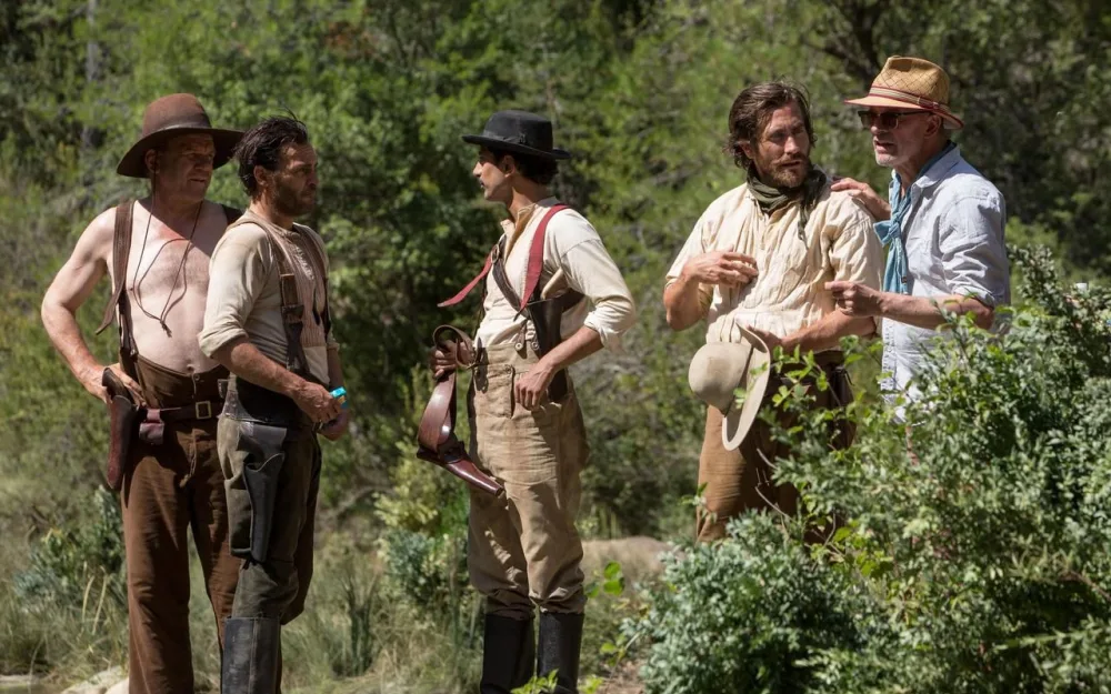 (De gauche à droite :) John C. Reilly, Joaquin Phoenix, Riz Ahmed, Jake Gyllehaal, Jacques Audiard - Crédit photo : ©Magali Bragard