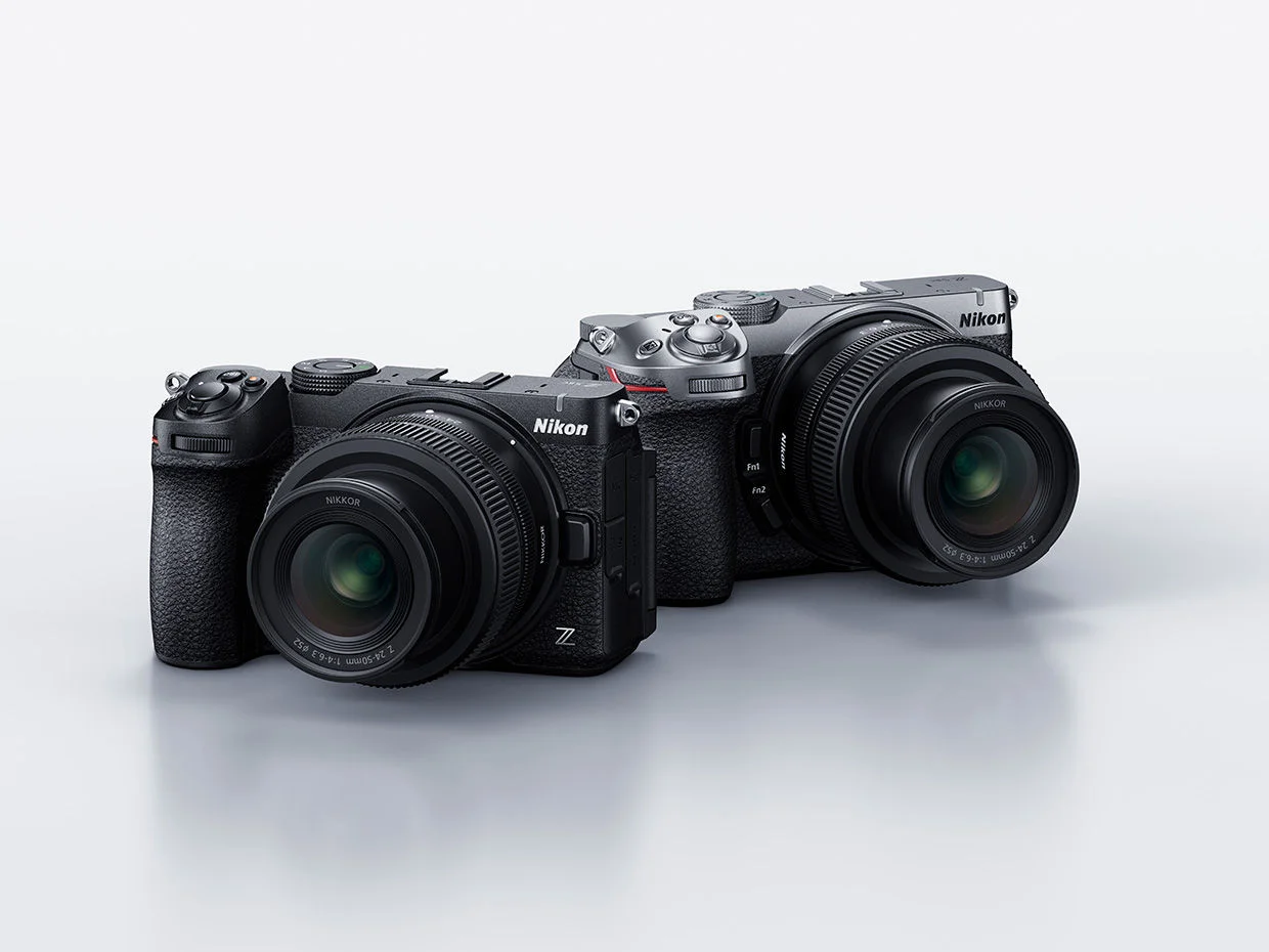 Nikon Z5IIC noir et argent avec zoom NIKKOR Z 24-50 mm, visuel officiel Nikon